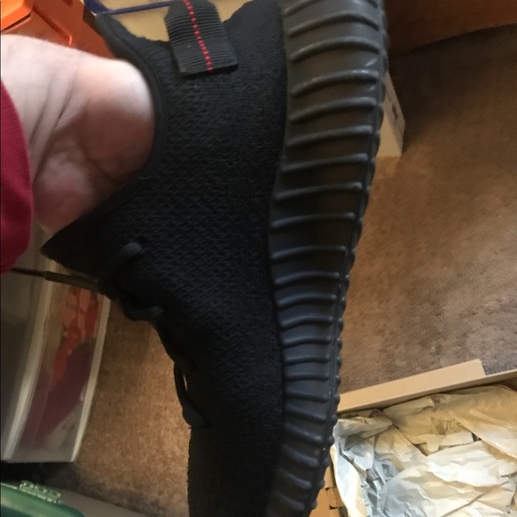 Bred Yeezy 350 - Picture 6 of 6
